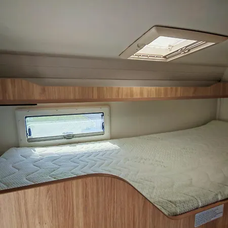 Kamp alanı Camping-car *